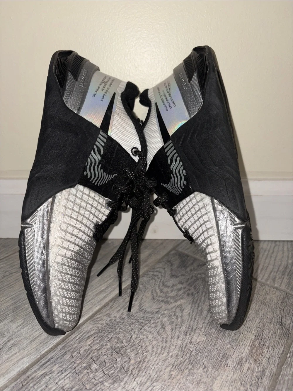 Nike Metcon 8 Premium 'White Black Iridescent' Women's DQ4681-100 US 7